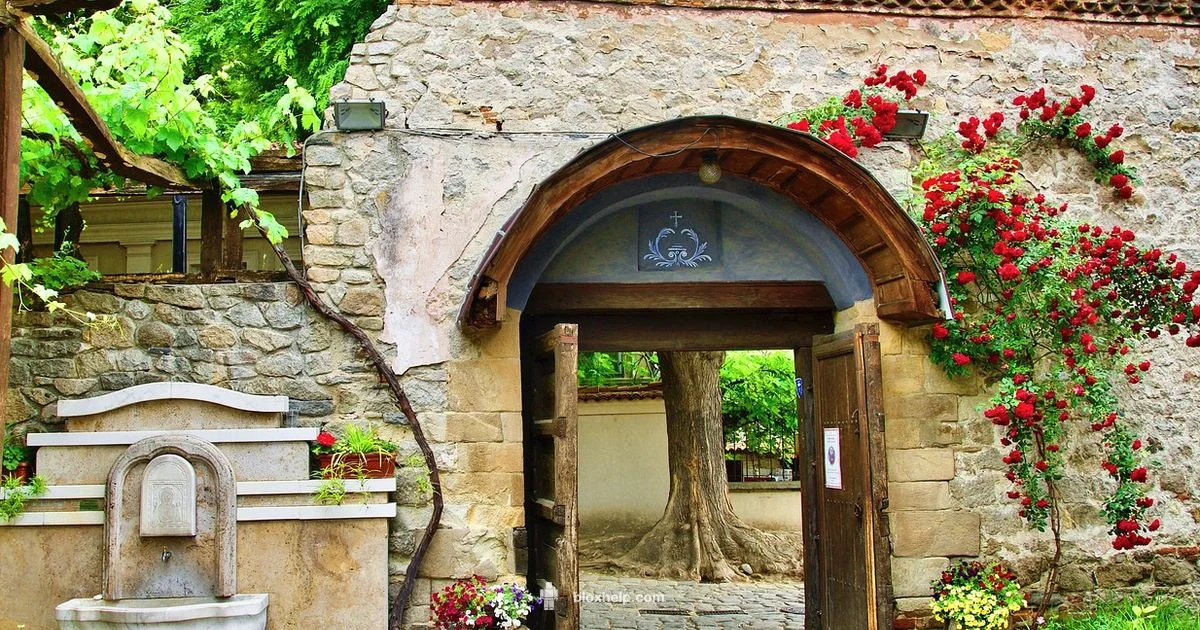 Liminal Roblox Spaces - Blox Help