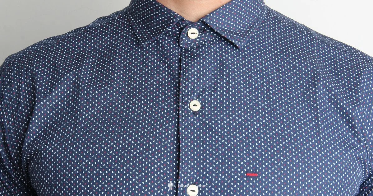 Roblox Shirt Design - Blox Help