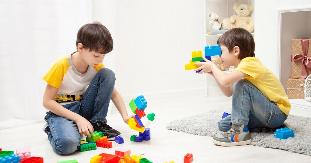 Roblox vs Minecraft - Blox Help